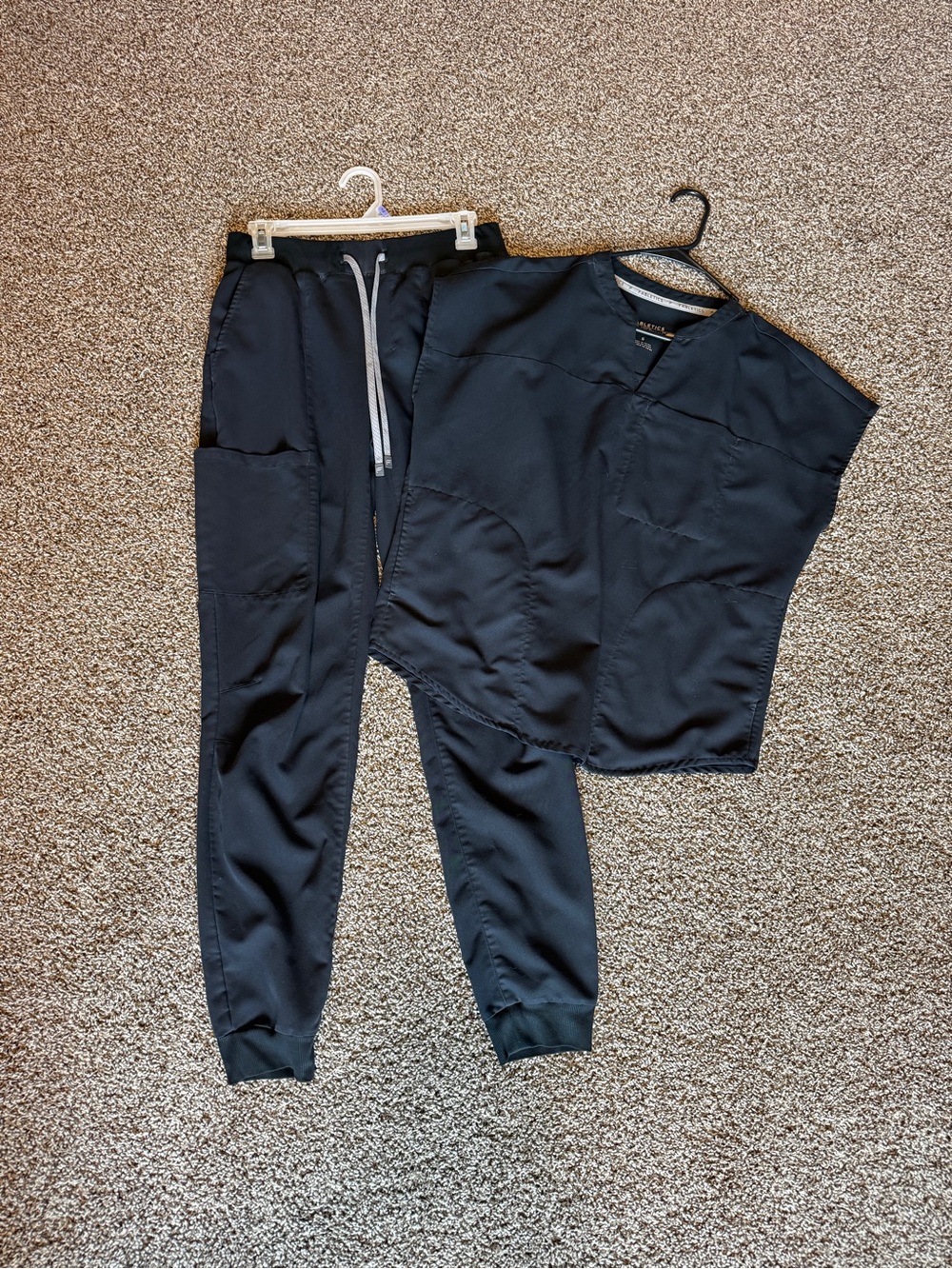 Fabletics Black Relaxed V-Neck Top and Drawstring Joggers Scrub Set